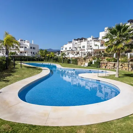 Apartment Luxe With Sea View Estepona